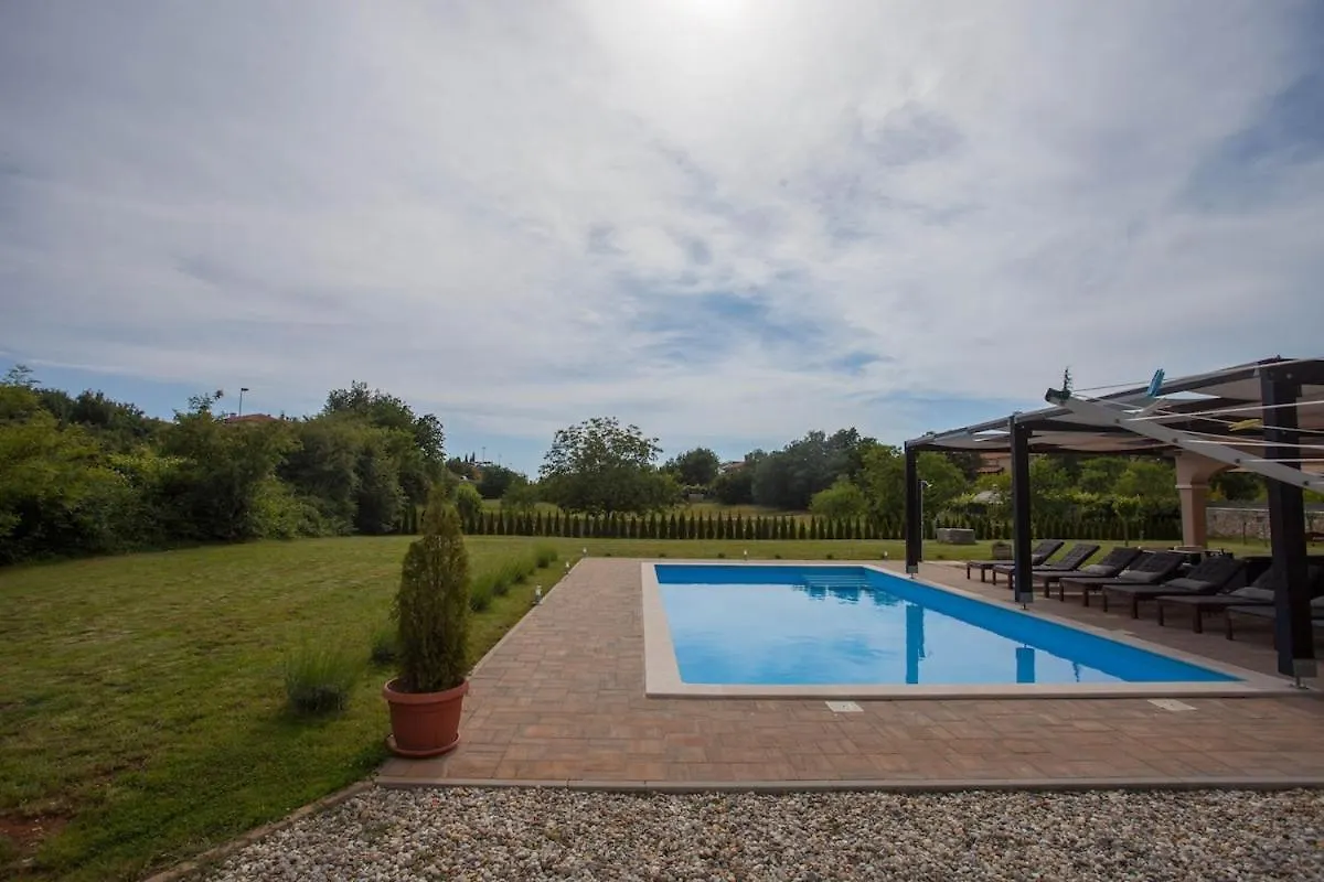 Villa With Pool Casa Ivano Rovinjsko Selo